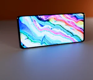 Test Oppo Reno6 Pro 5G : sous son air de déjà-vu, un smartphone qui vaut le coup d'œil ?